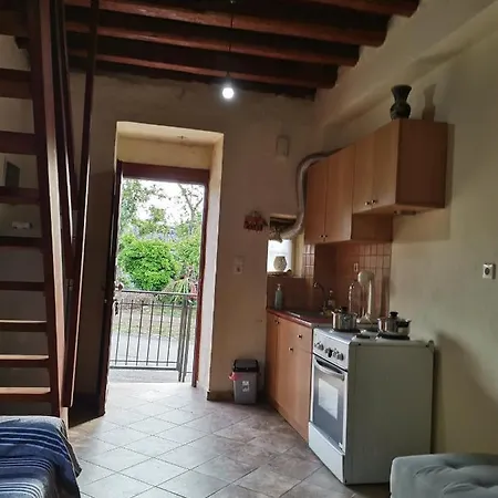 Cute House With A Mountain View Apartment Faneromeni (Crete)